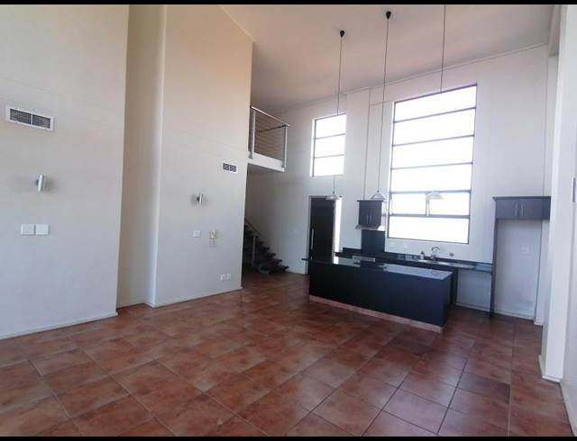 2 BEDROOM APARTMENT TO LET IN POINT WATERFRONT